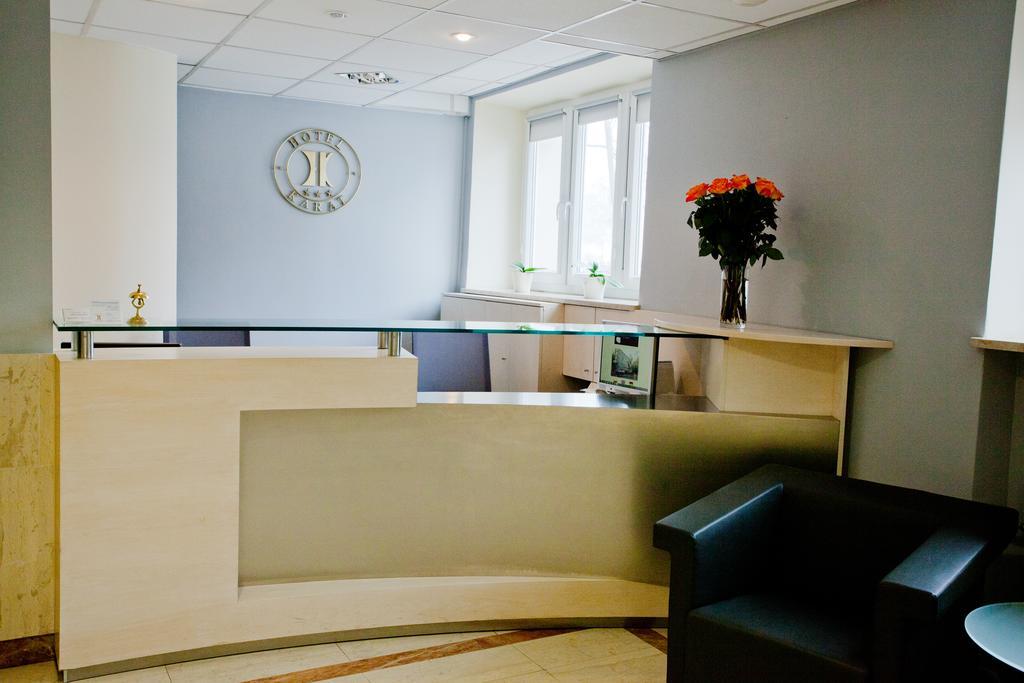 Karat Bed & Breakfast Varşovia Exterior foto