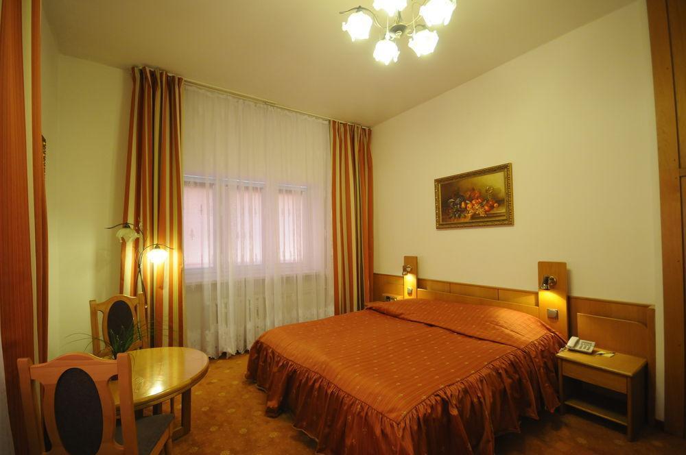 Karat Bed & Breakfast Varşovia Cameră foto